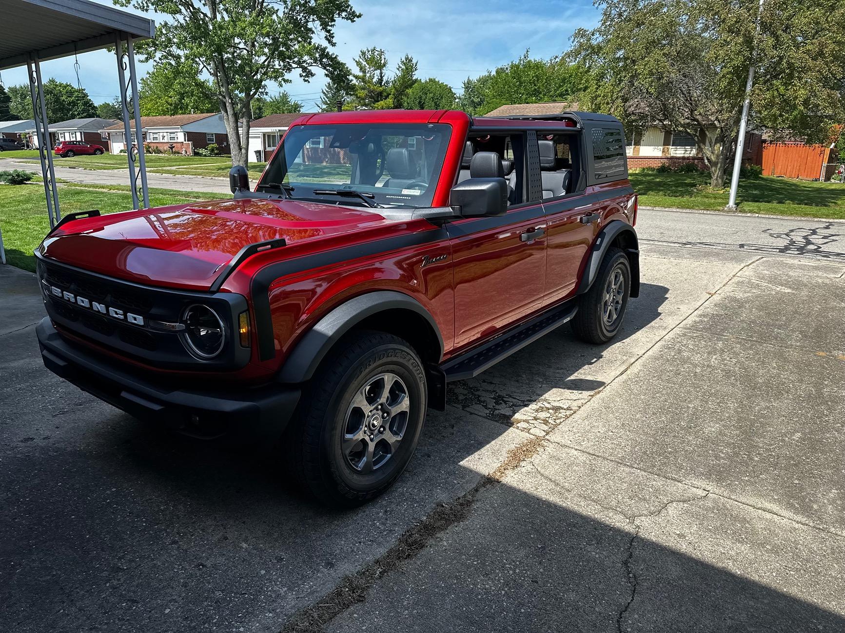 Ford Bronco HOT PEPPER RED Bronco Club IMG_1085