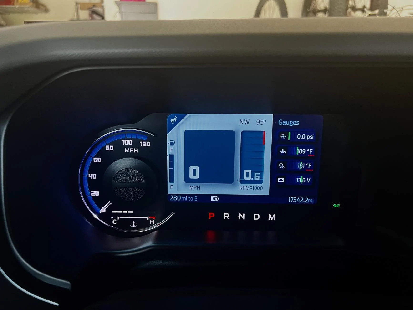 Ford Bronco '21 Badlands Sasquatch 2dr, 2.7L Lux Dash