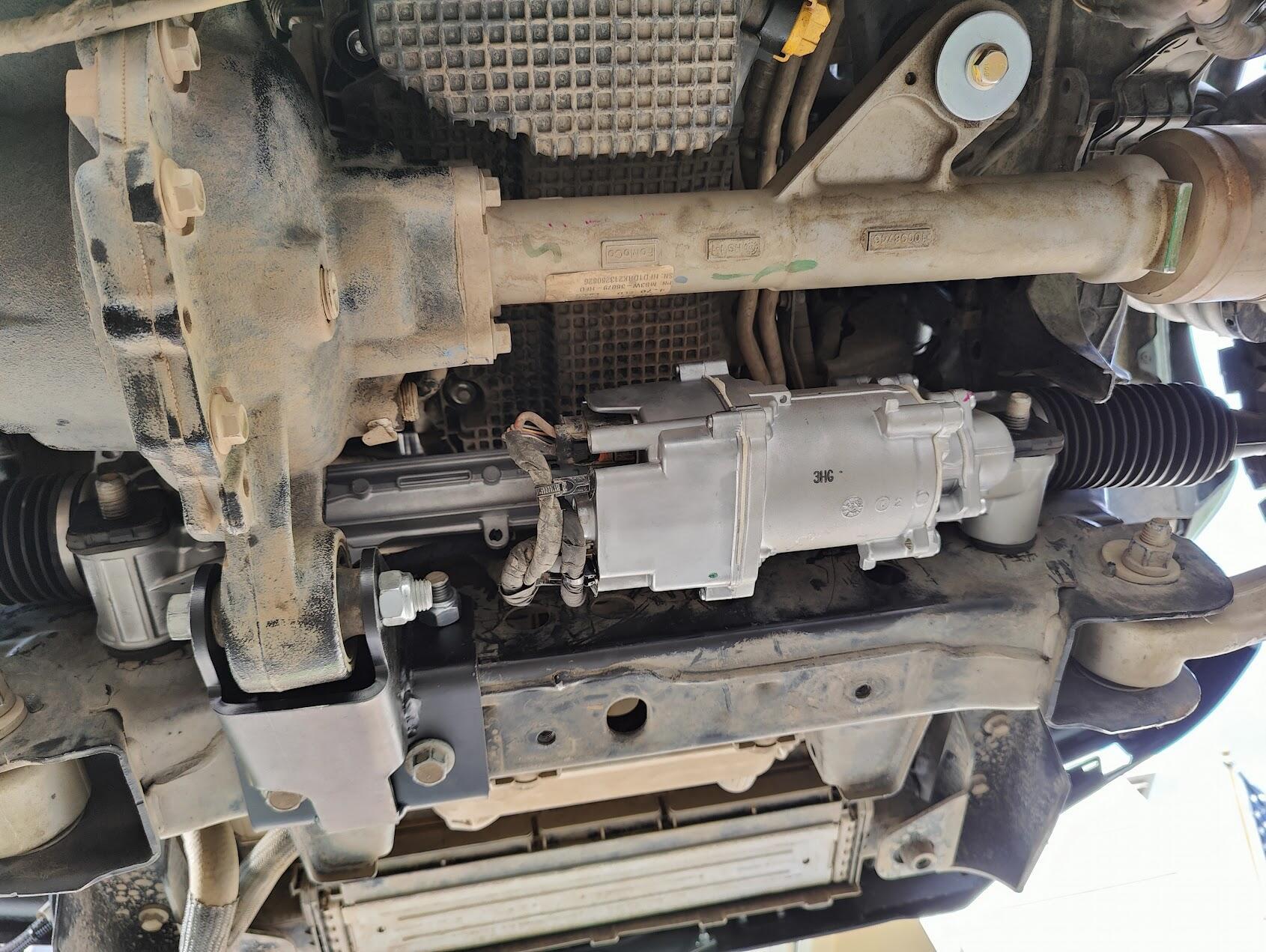 Ford Bronco Diff Drop and Ford Performance CV Axles Install 1721000286374-mi