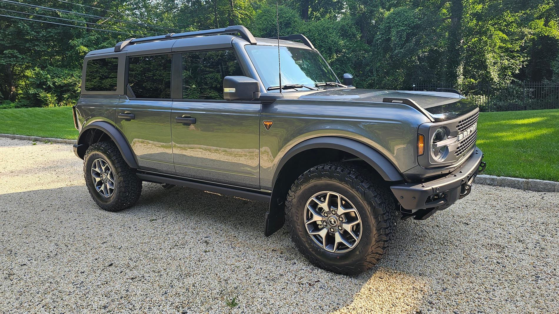 Ford Bronco CARBONIZED GRAY Bronco Club 20240715_081712