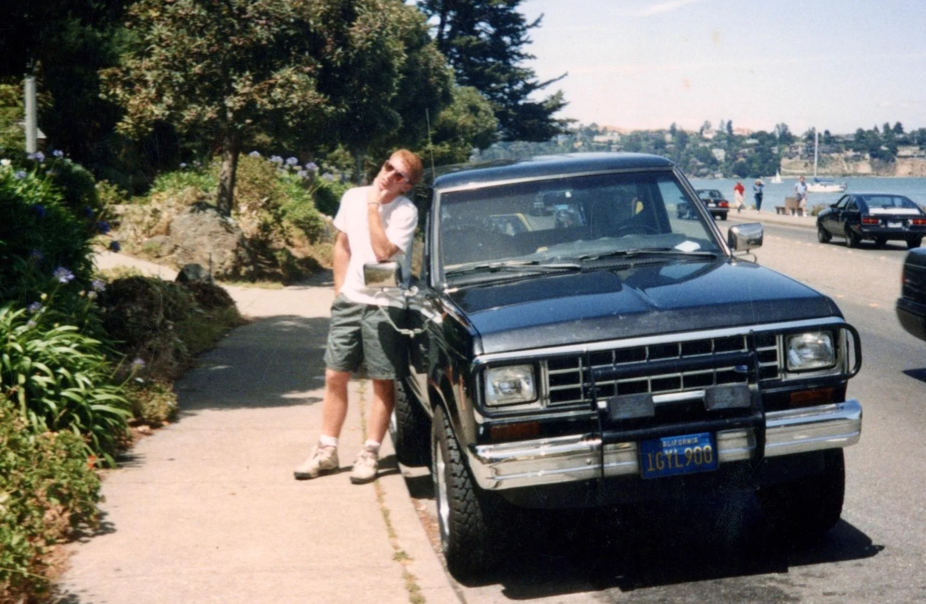 Ford Bronco Starting from scratch. Bronco II in Saulsalito