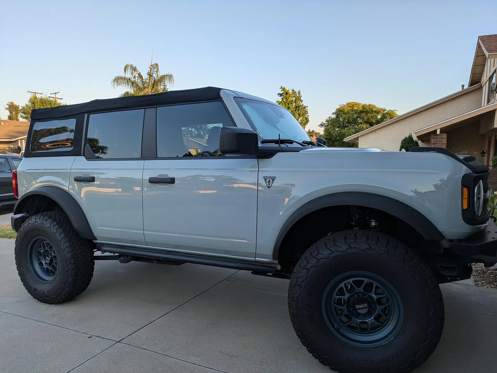Ford Bronco 2022 BaseSquatch (CA) - $45000 PXL_20240707_021506615