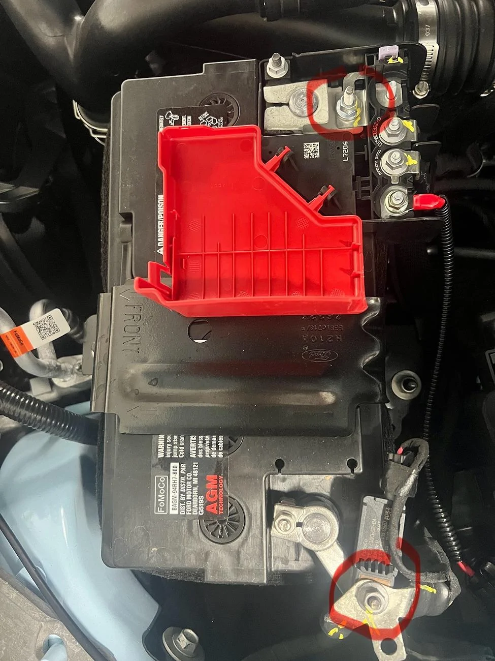 Ford Bronco Battery trickle charger connections 9AFC5B9D-2B09-4164-A0EC-D603D7603D99_1_201_a