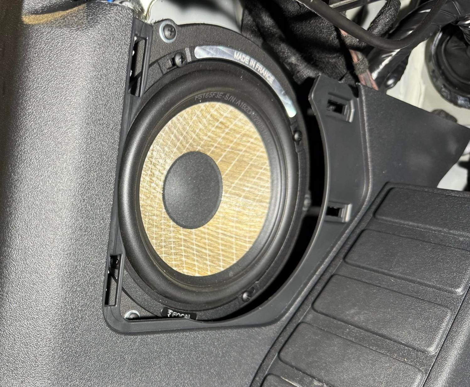 Ford Bronco Removable MTI Acoustic Downfire Subwoofer Box IMG_4488