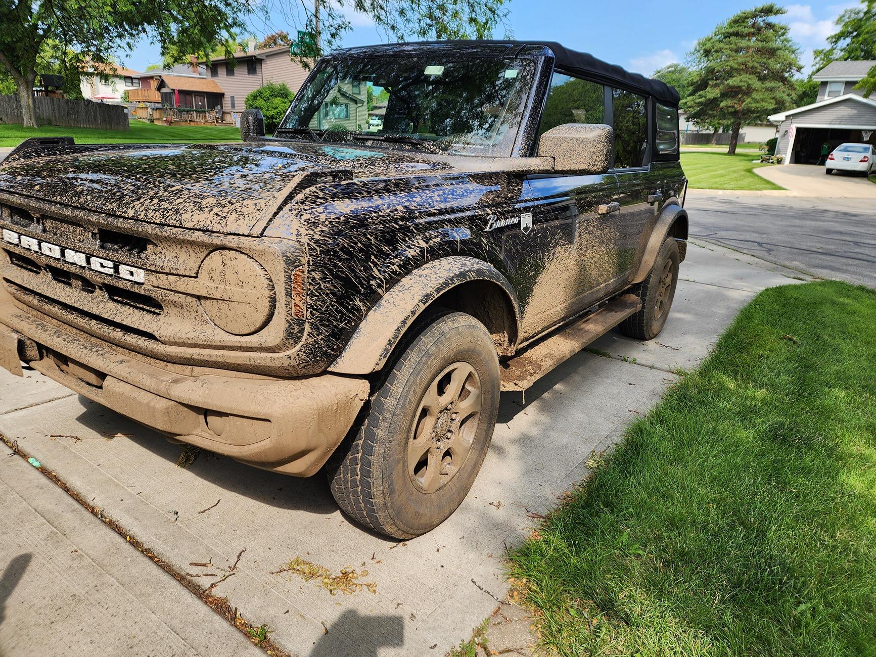 Ford Bronco ANTIMATTER BLUE Bronco Club 20240721_095641