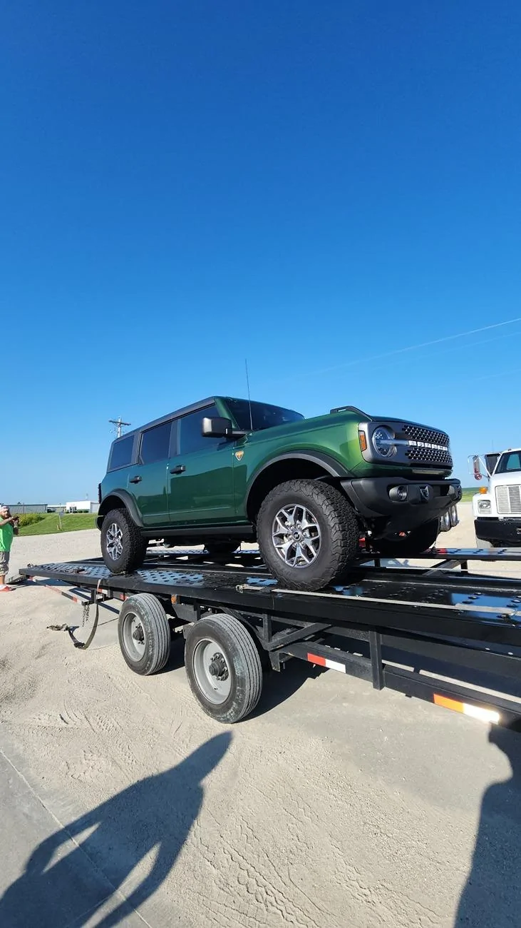 Ford Bronco Lariat's 23 Badlands. Snapchat-1248137141