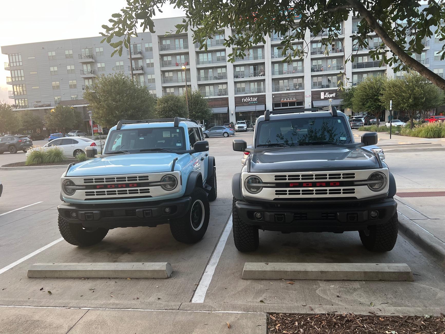 Ford Bronco HERITAGE EDITION Bronco Club IMG_5525