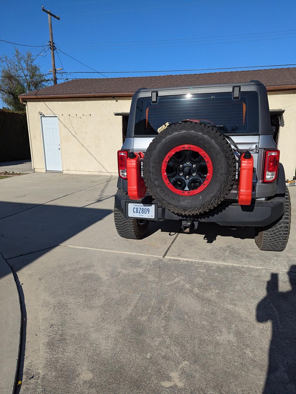 Ford Bronco Jerry can mounts on tailgate ideas? PXL_20240720_004551991