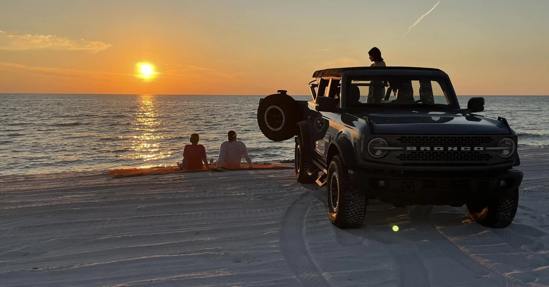 Ford Bronco We're in a Beachy Mood!!! Show us your Rig on Sand! 1721835635939-tz