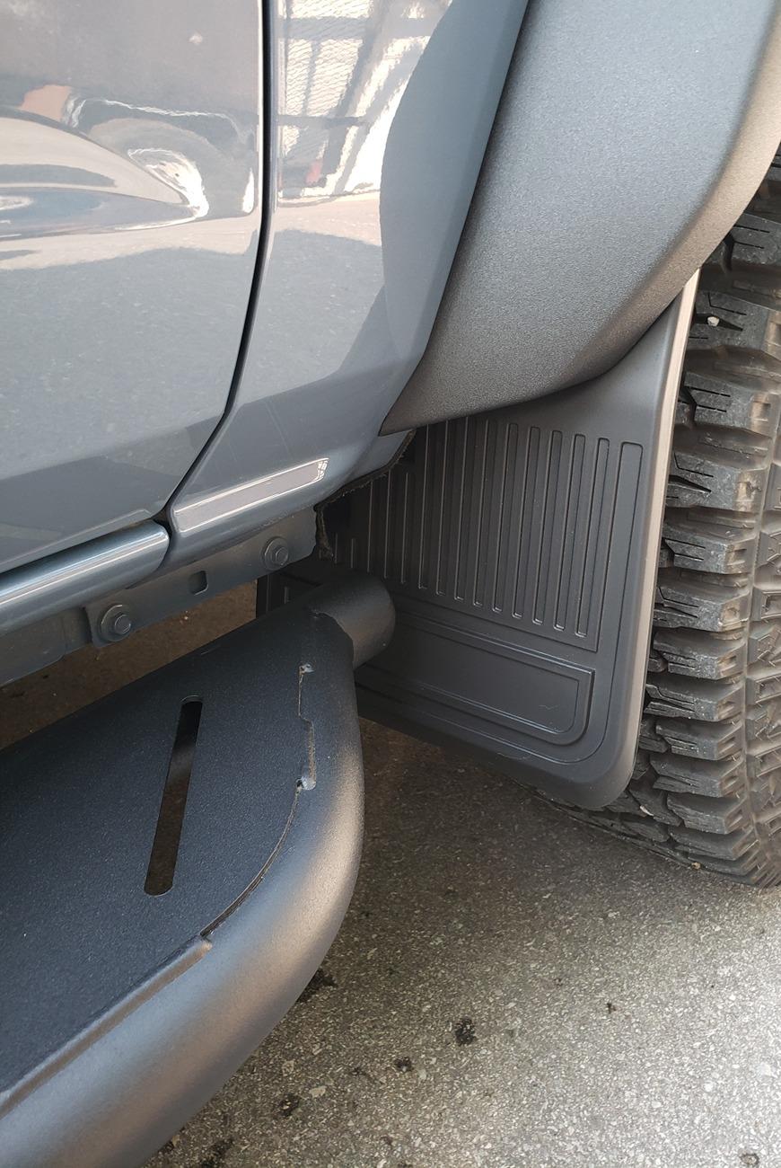 Ford Bronco IAG I Line Front Mud Flaps Installed mudflaps4