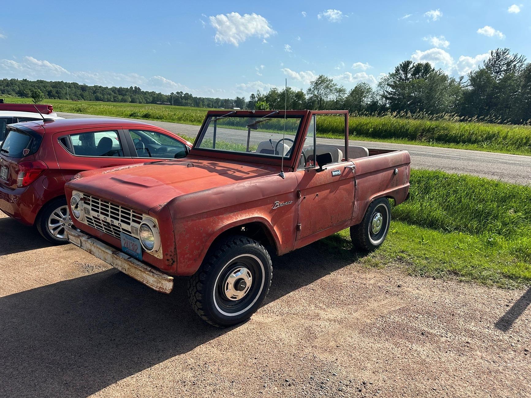 Ford Bronco 50+ Years mmn