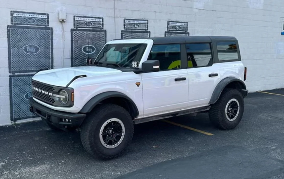 Ford Bronco 2022 Bronco Badlands Sasquatch 40,000-Mile Long Term Wrap [Car and Driver] w3yOkpX