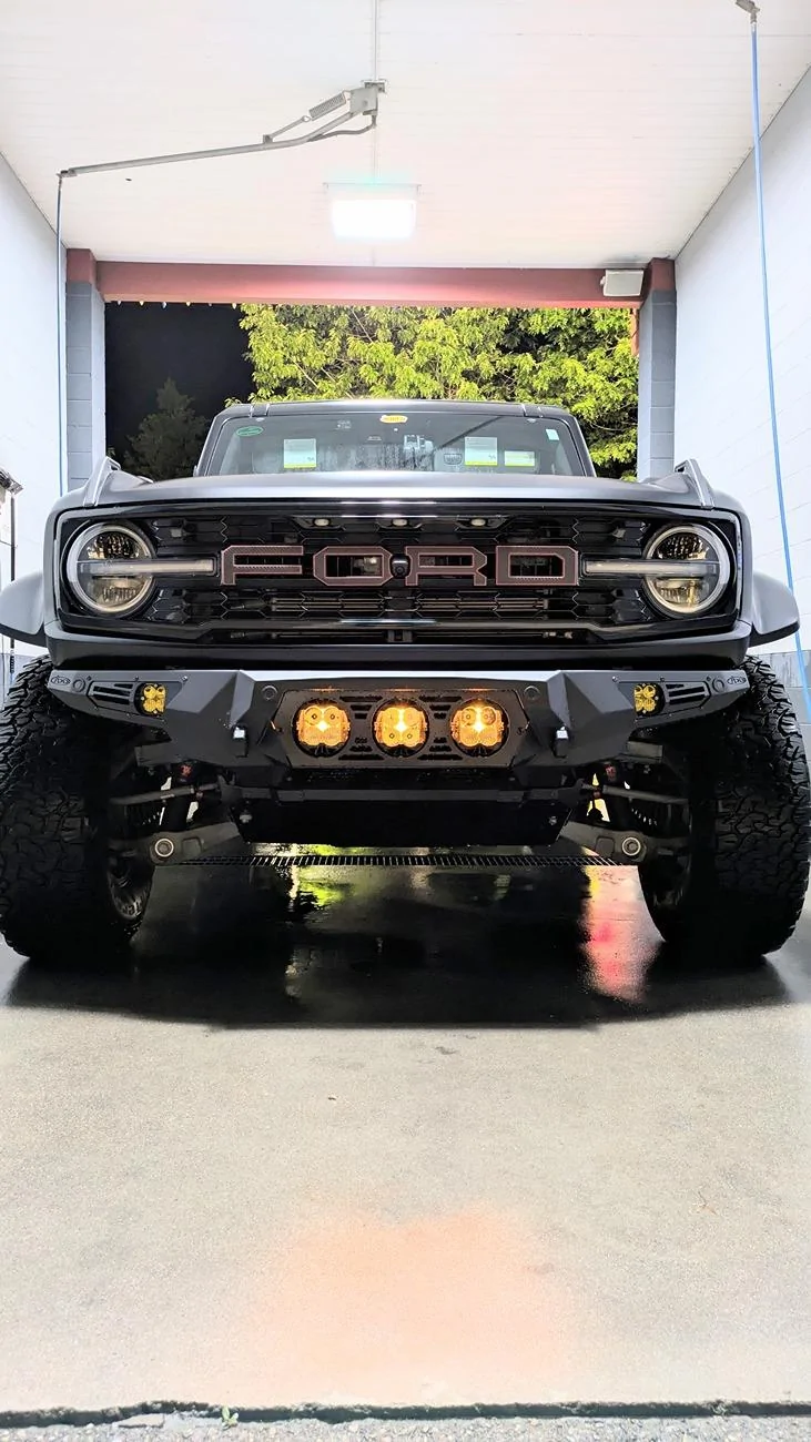 Ford Bronco Fixed the front end... blacked out Bronco Raptor skid plate & bumper cover trim PXL_20240705_072827318.MP~2