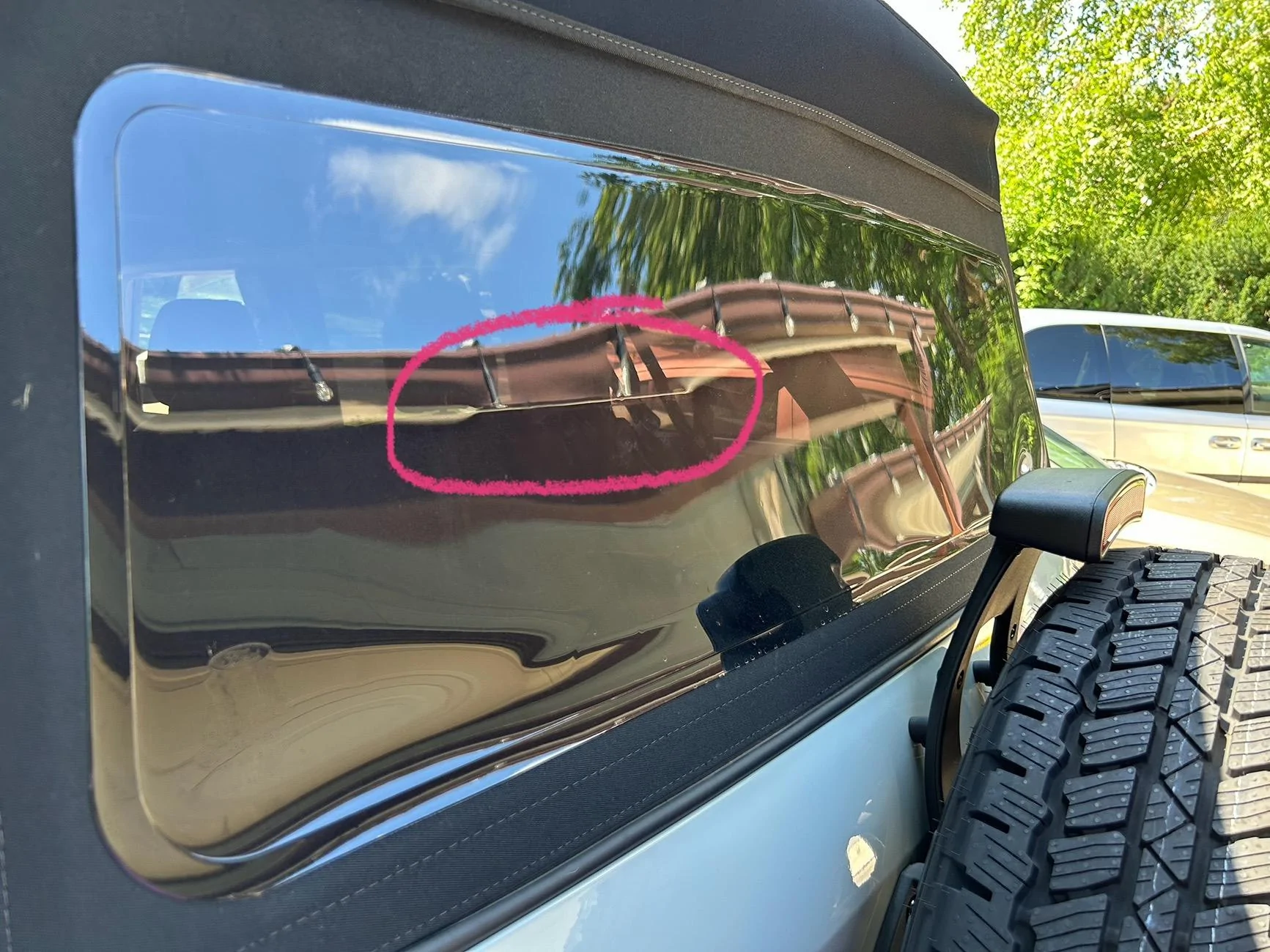 Ford Bronco Need some help: Dealer possibly ruined back window IMG_4168