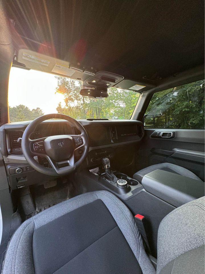 Ford Bronco *LOWERED! 2021 Base-Squatch 4-door 2.7L $39K 452336186_2194329994267728_5106871657012788479_n