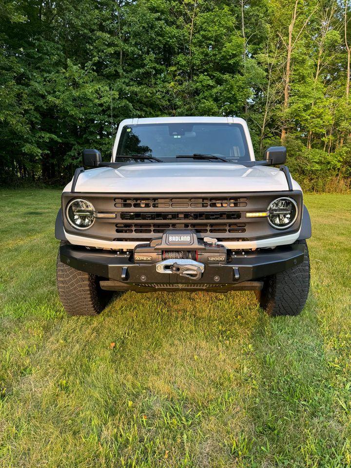 Ford Bronco *LOWERED! 2021 Base-Squatch 4-door 2.7L $39K 452320087_2194330167601044_2105964439032221419_n