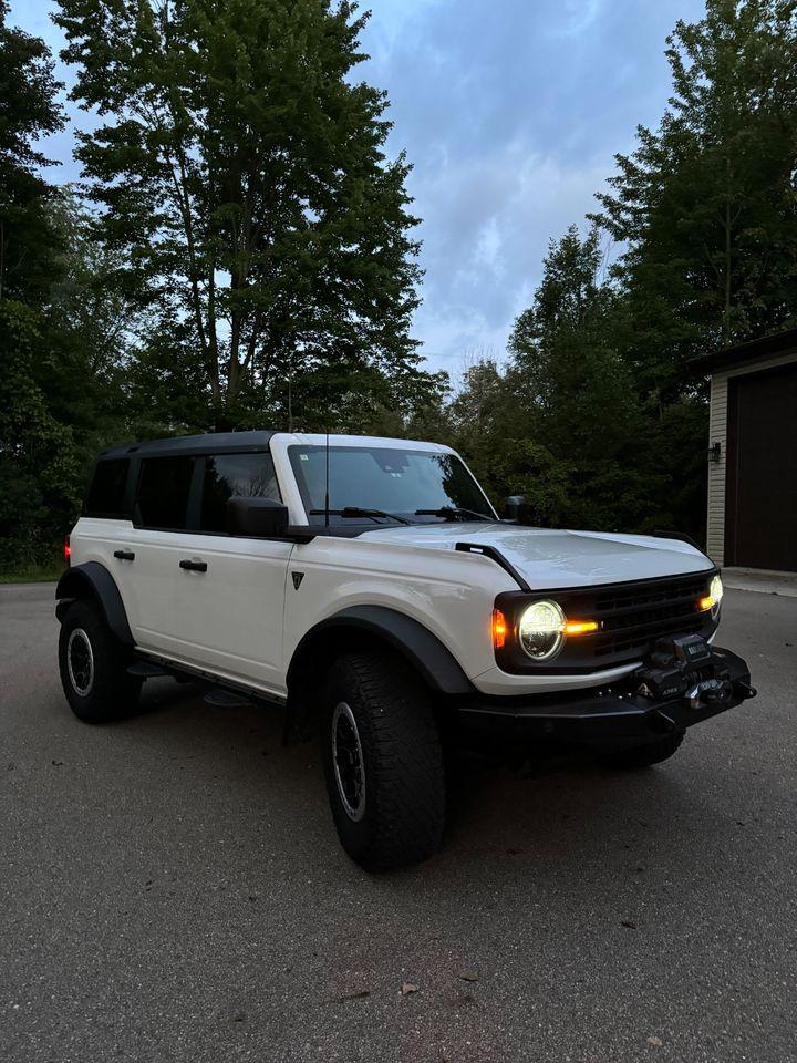 Ford Bronco *LOWERED! 2021 Base-Squatch 4-door 2.7L $39K 452973613_2197006550666739_7618476373203834094_n