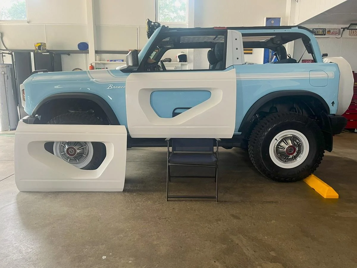 Ford Bronco 2dr Robins Egg Heritage Build IMG_5753
