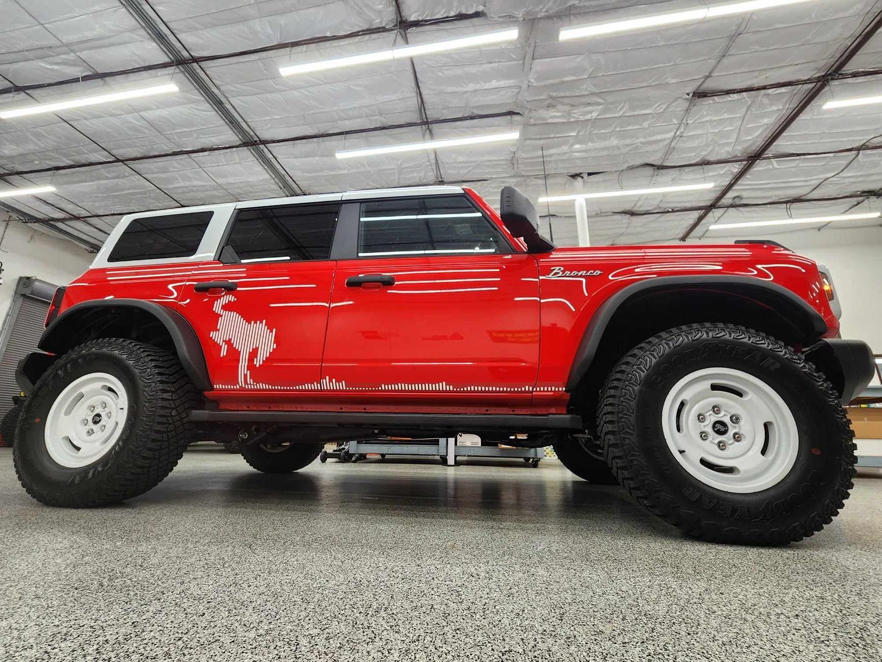 Ford Bronco Show me your Bronco - Graphics / Decals / Wrapped Edition 429604272_1546528665895656_759166769548213600_n