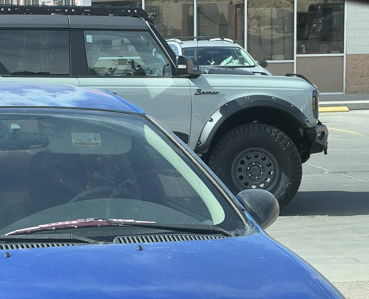Ford Bronco Bushwacker Fender Flares? IMG_1202
