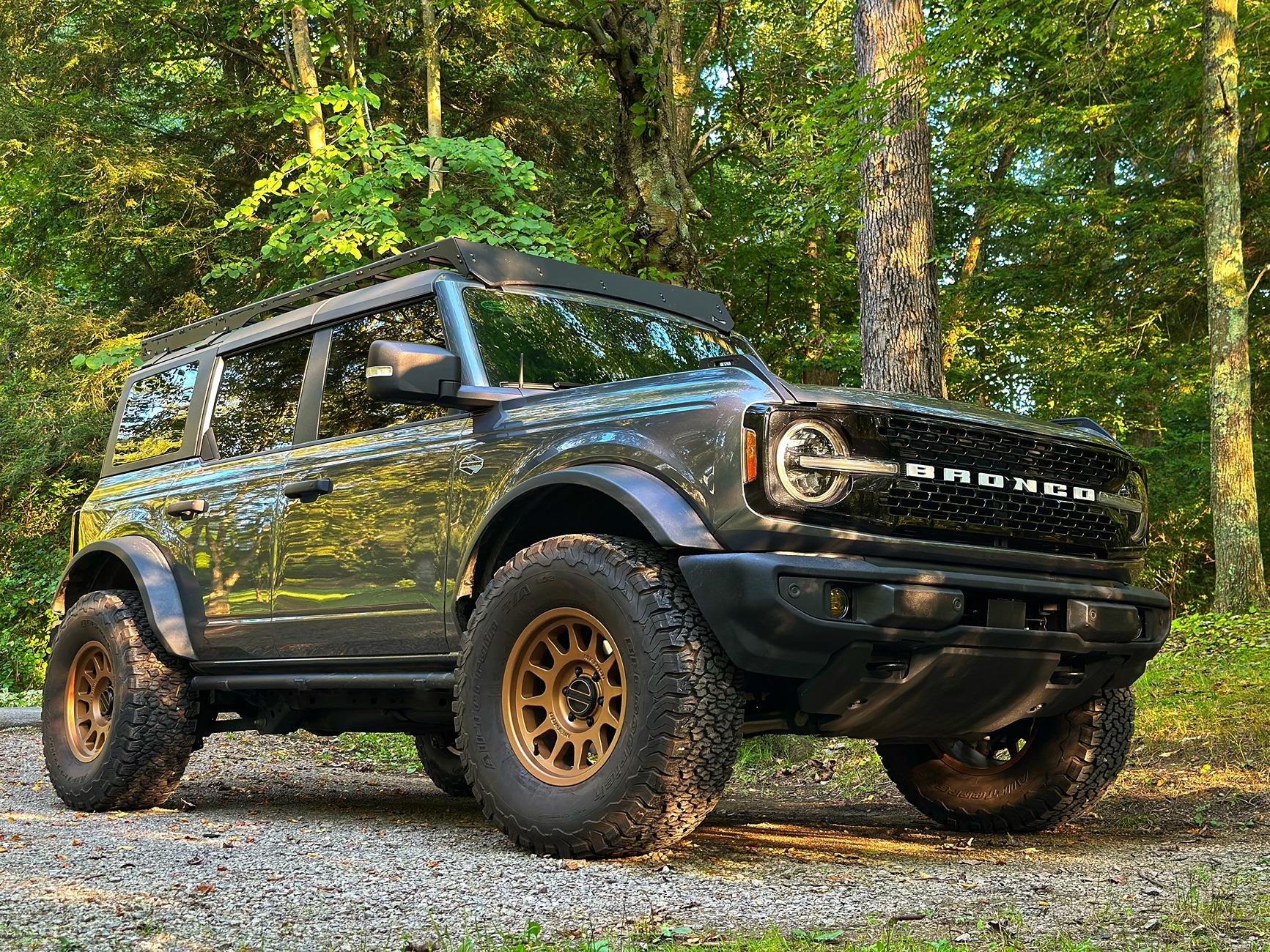 Ford Bronco Carbonized Gray w/Bronze wheels IMG_6176