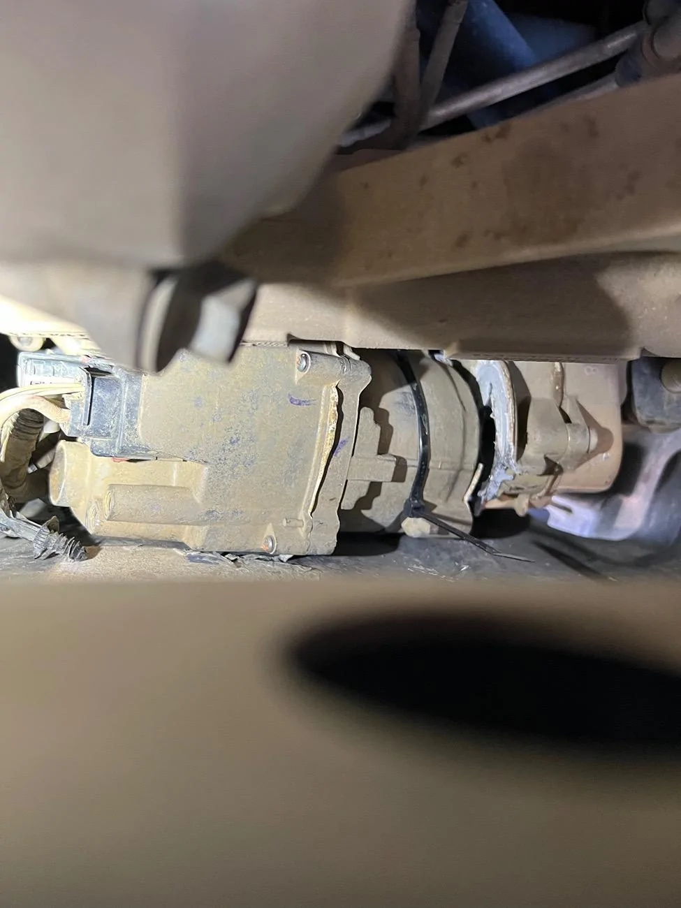 Ford Bronco Broke my steering rack in a fun new way (high centered)! IMG_9068