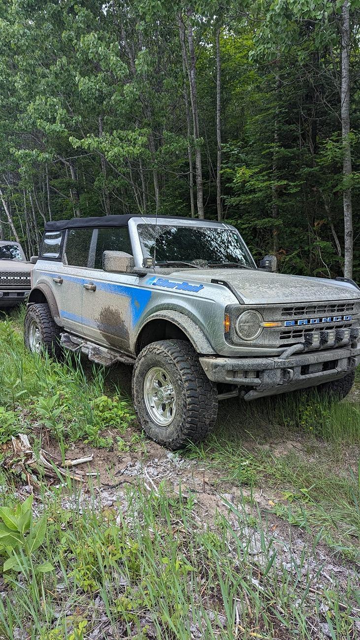 Ford Bronco Show us your graphics 448091649_10233701146976864_8068277109767395506_n