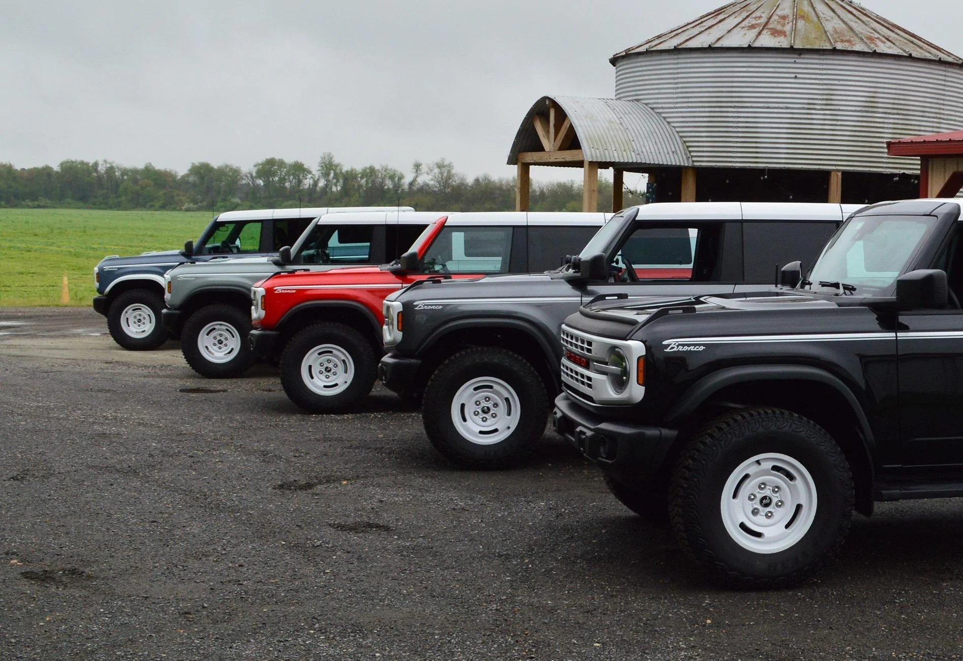 Ford Bronco HERITAGE EDITION Bronco Club IMG_8081