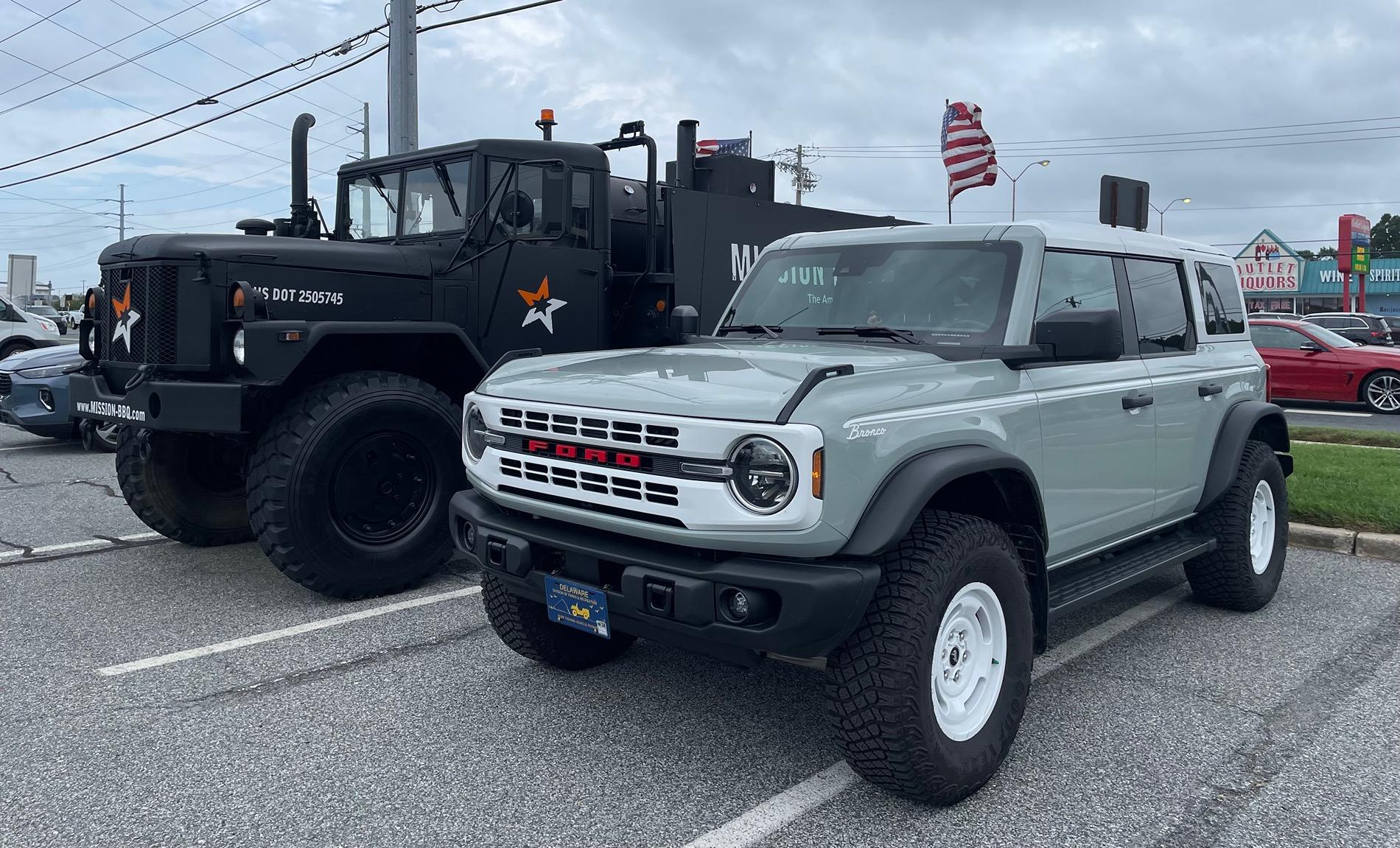 Ford Bronco HERITAGE EDITION Bronco Club IMG_8089