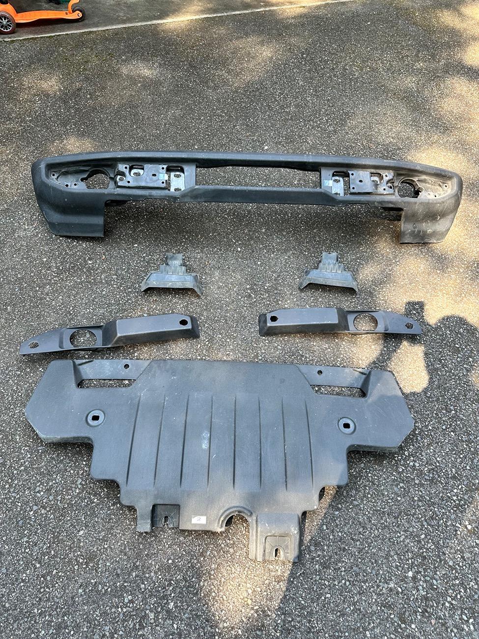 Ford Bronco FREE - OBX front plastic bumper IMG_6366