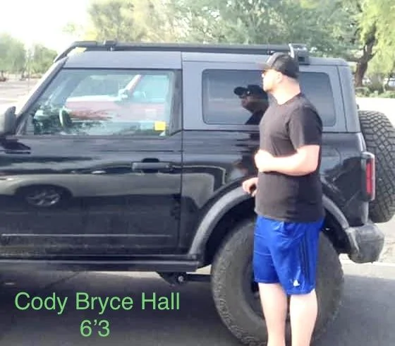 Ford Bronco Vertically Challenged People 1F28CE88-820D-48C5-B6E0-15A274943C86