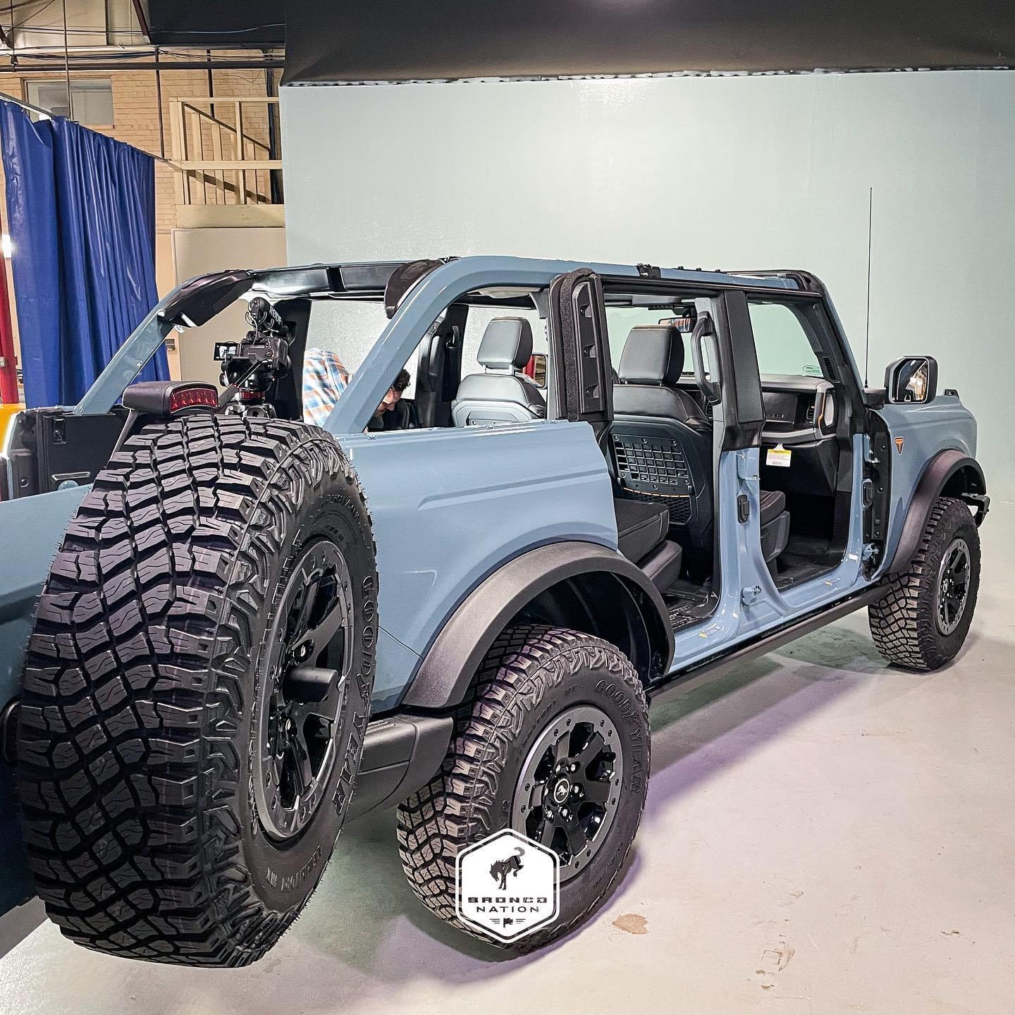 Ford Bronco Area 51 paint issue!! 1FFBCA55-8615-492E-9B65-40C72C5160C9