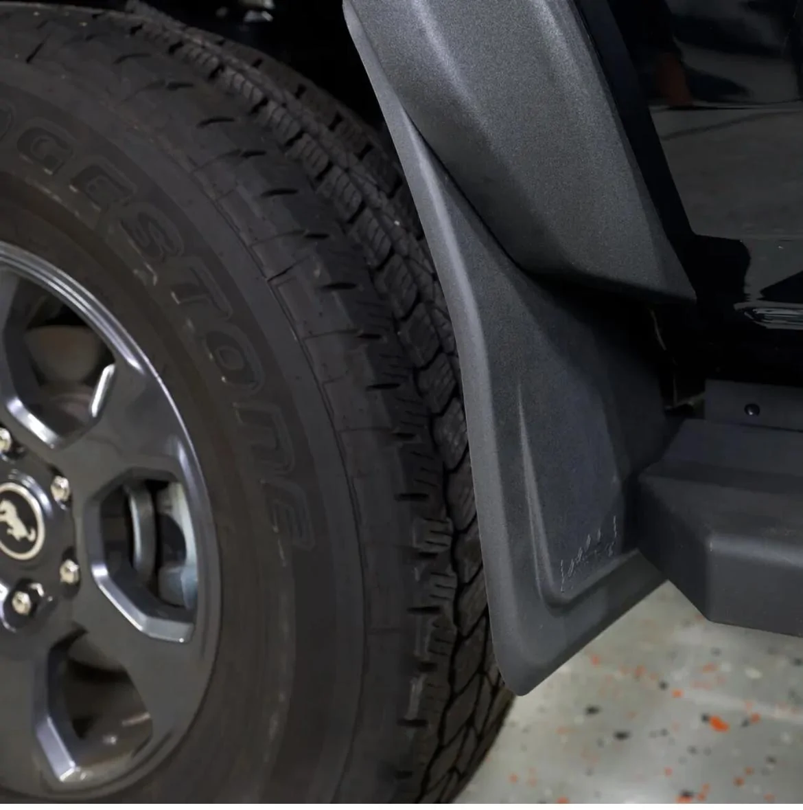 Ford Bronco IAG I-Line mud flaps - deceptive advertising IMG_1557
