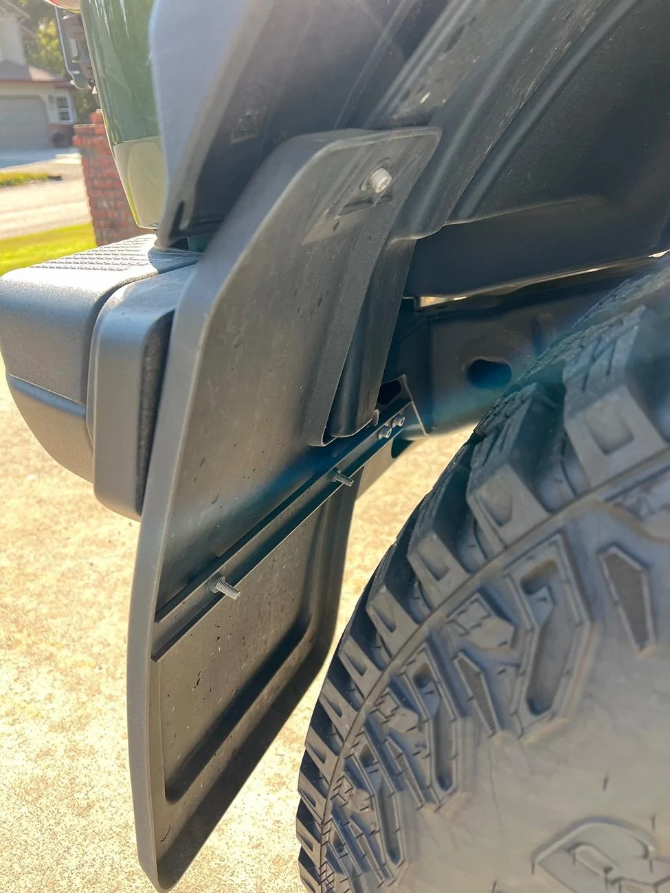 Ford Bronco IAG I-Line mud flaps - deceptive advertising IMG_4122