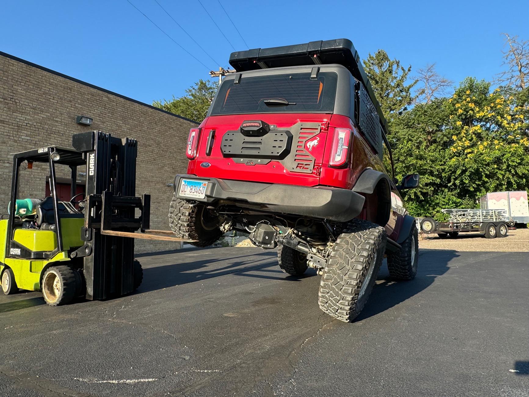 Ford Bronco RockJock Rear AntiRock [Install + Forklift Flex Test] IMG_4135
