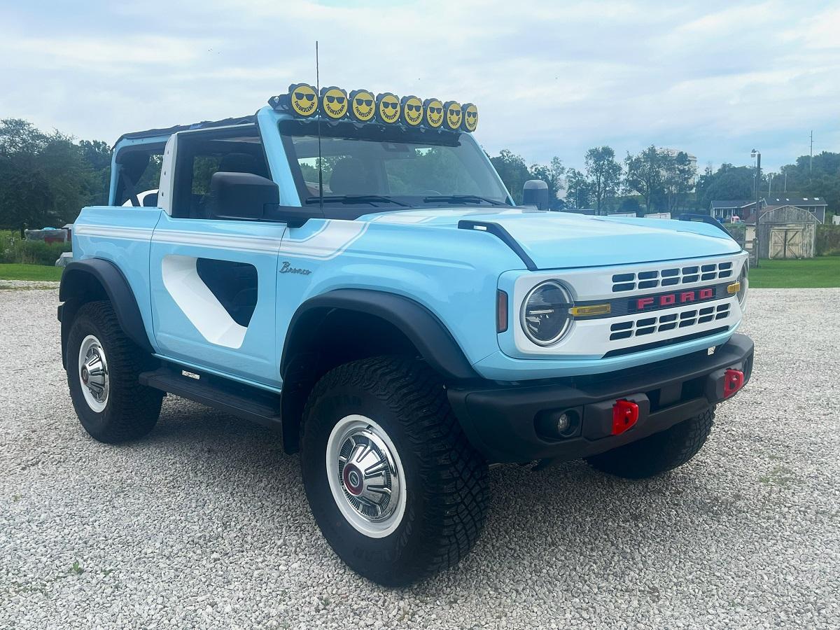 Ford Bronco HERITAGE EDITION Bronco Club IMG_5943