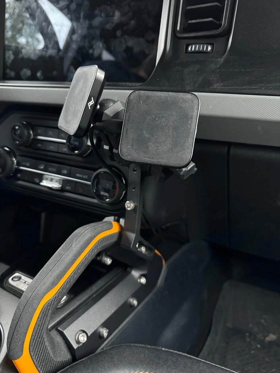 Ford Bronco Phone Mount magsafe IMG_1089