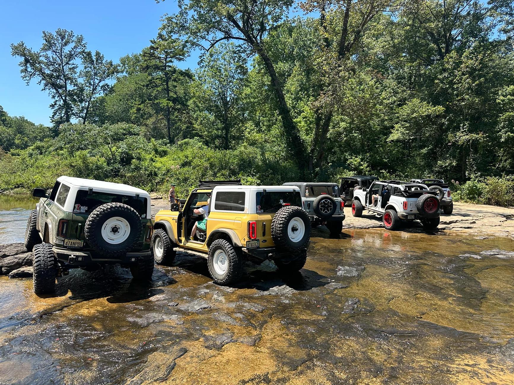 Ford Bronco Butterscotch, 2dr HEL, Wife's Build qhCUWVOM