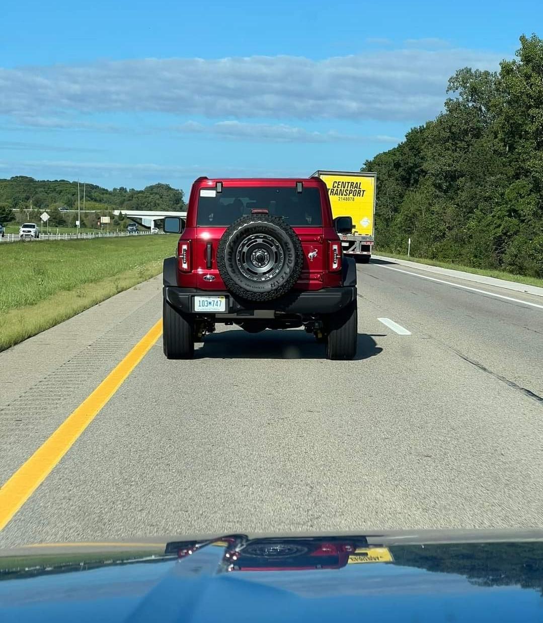 Ford Bronco Spotted Painted Hardtop (with manufacturer plates) for MY25 Bronco? Screenshot_20240820_132207_Facebook