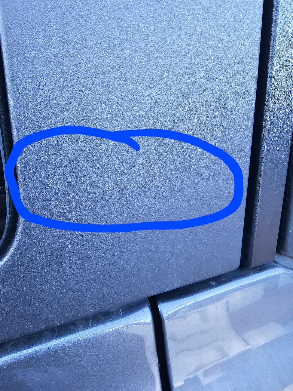 Ford Bronco Are these the dreaded hard top cracks? 20240821_182800