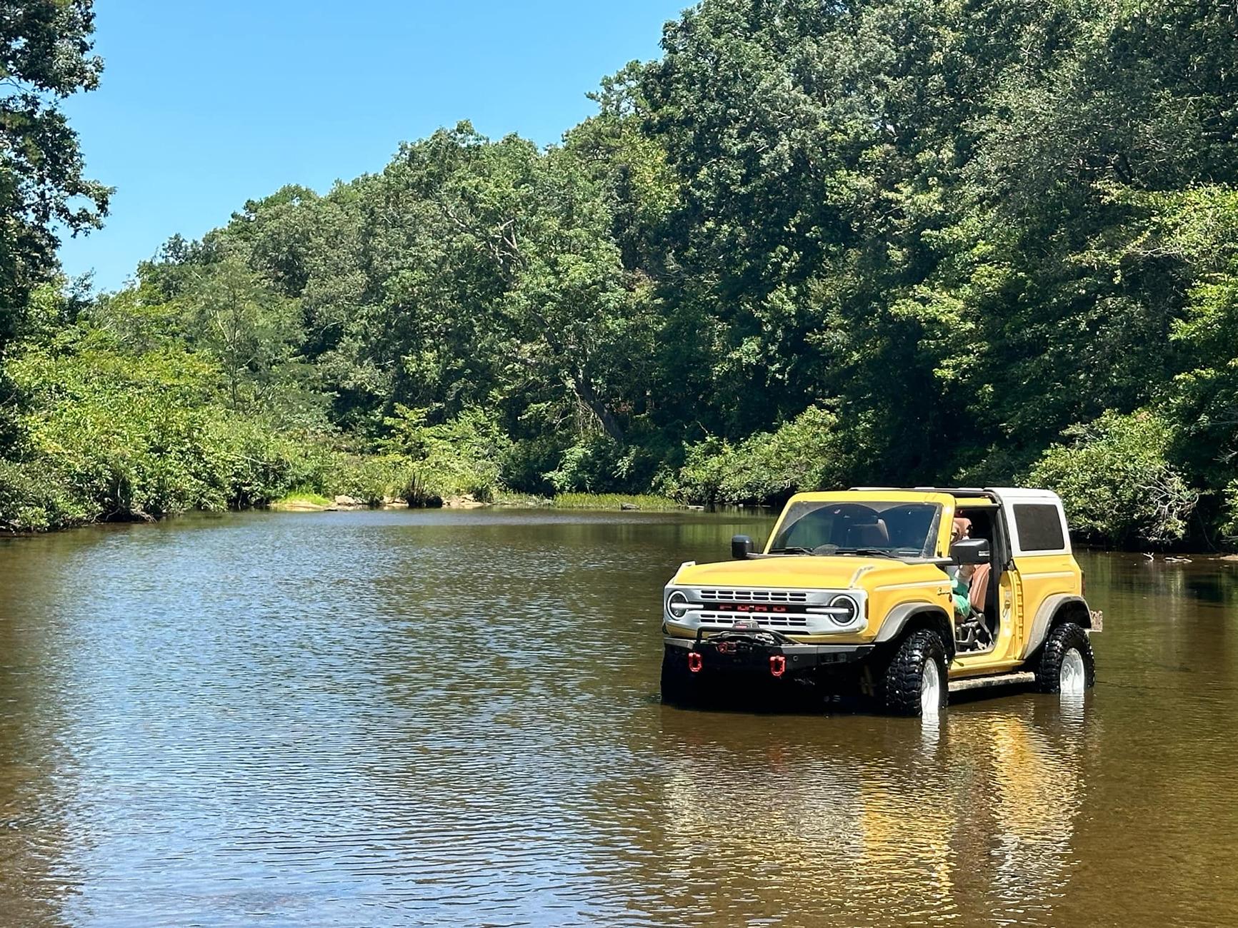 Ford Bronco Wife's 1st time ever driving offroad by herself! NqNKWKbI