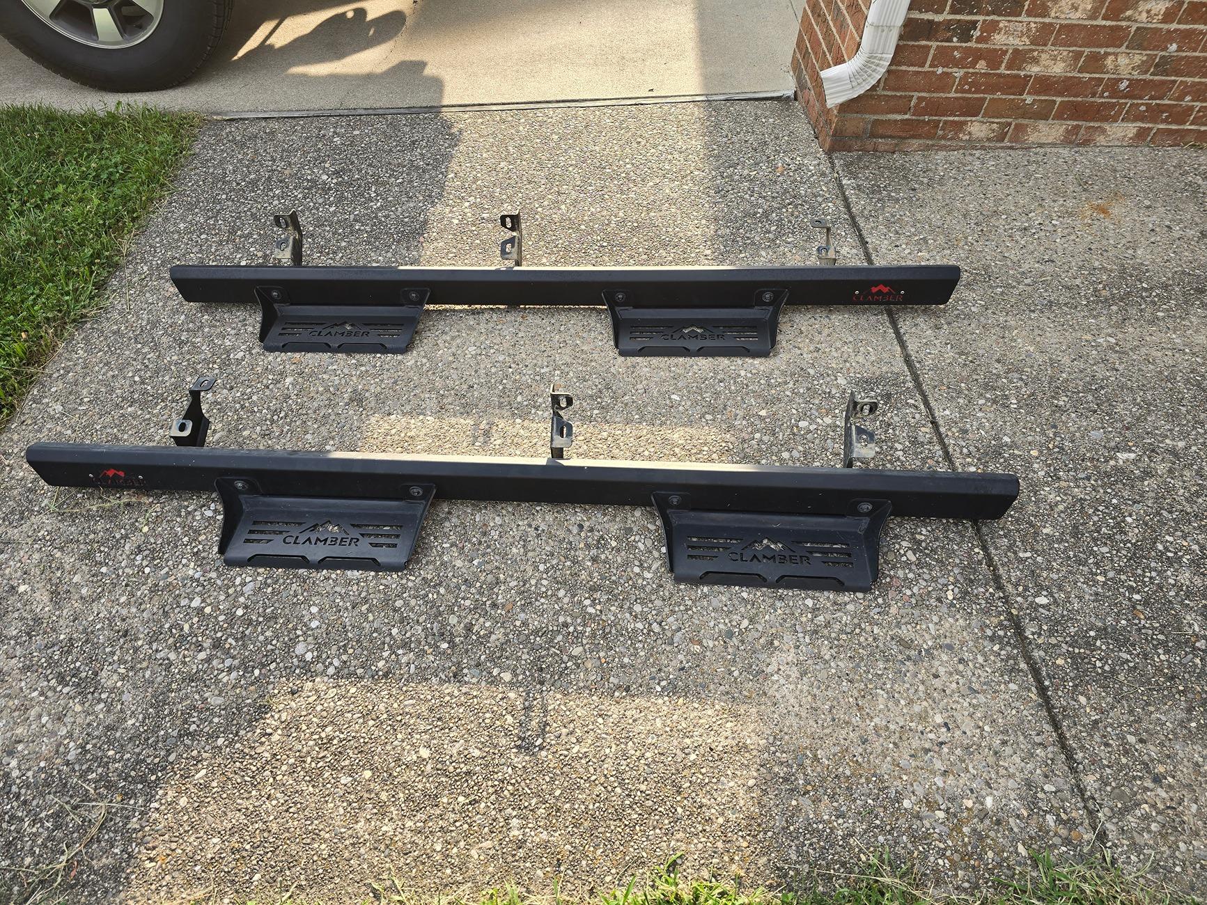 Ford Bronco 4 door steps $100 20240808_190932