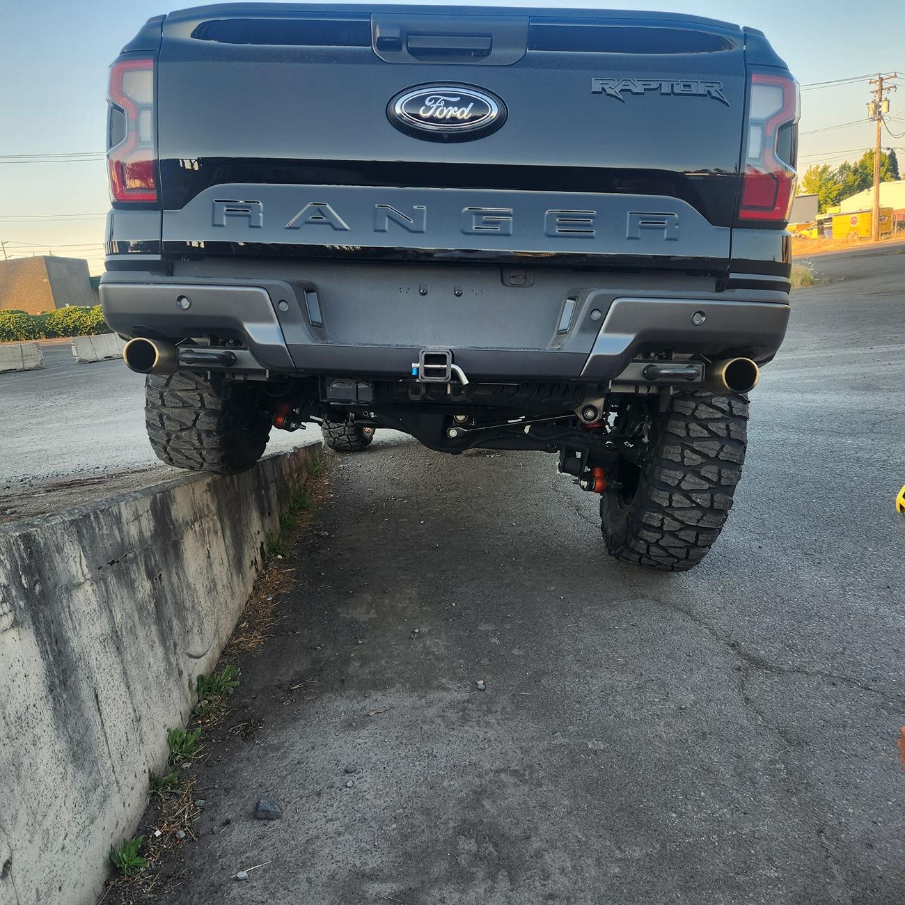 Ford Bronco Bronco vs Ranger6G steering and handling comparision. 20240717_200822