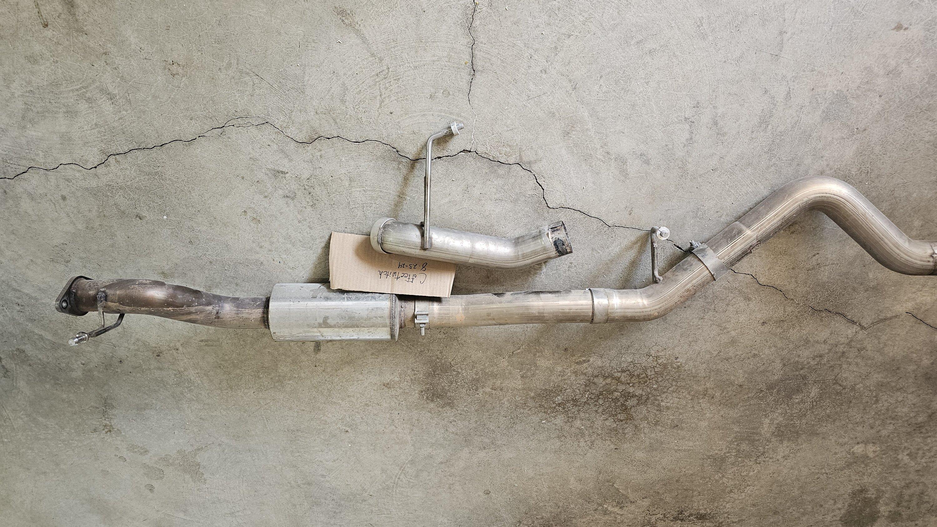 Ford Bronco awe 0fg with bash guard only.  200$ obo 20240825_135051