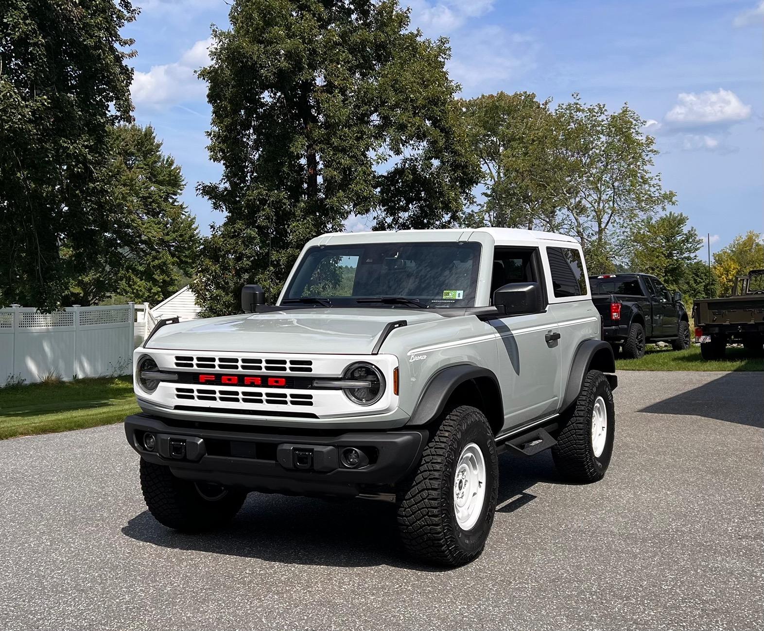 Ford Bronco HERITAGE EDITION Bronco Club IMG_3240