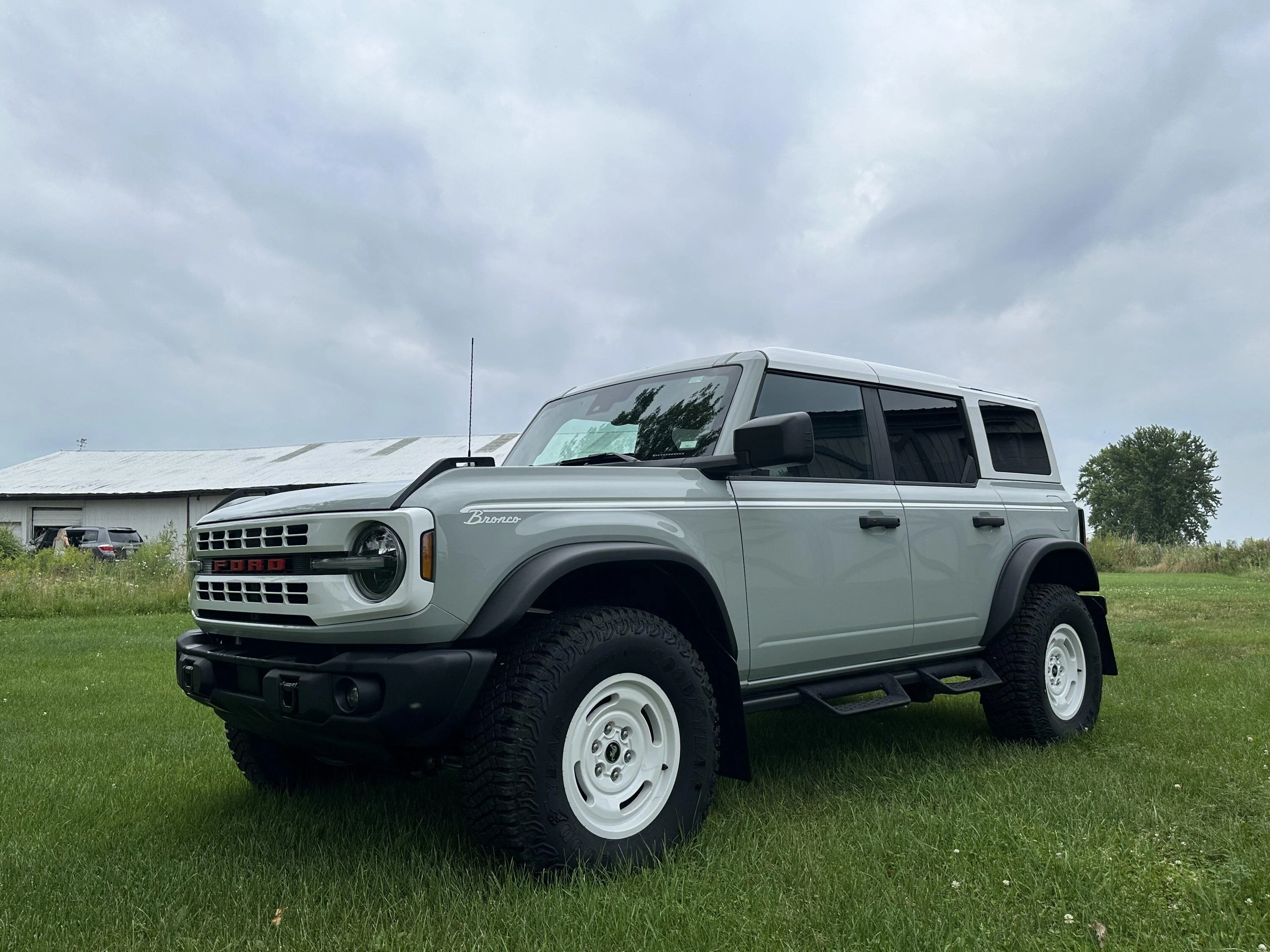 Ford Bronco 2023 Bronco Heritage 4D 7MT IMG_2001