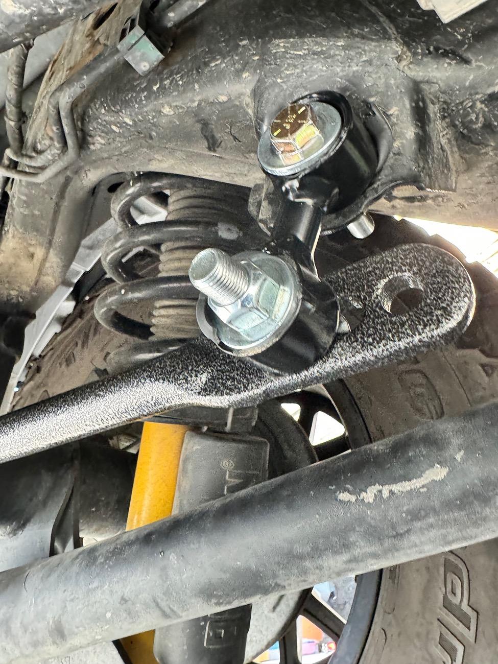 Ford Bronco Hellwig 7900 Rear Sway Bar review IMG_3984