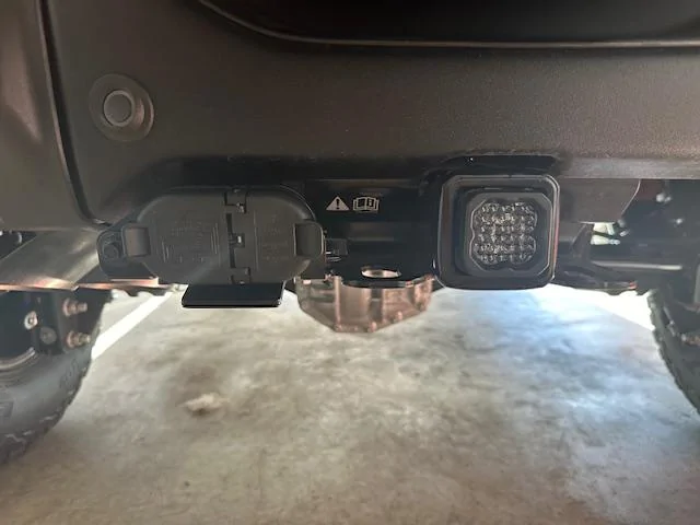 Ford Bronco Third Brake Light Replacement - Diode Dynamics HitchMount C1R+Brake IMG_2303