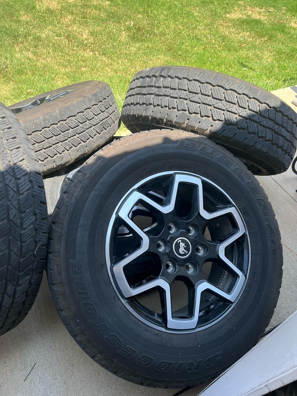 Ford Bronco Outer Banks 18" OEM Wheels $500 image3