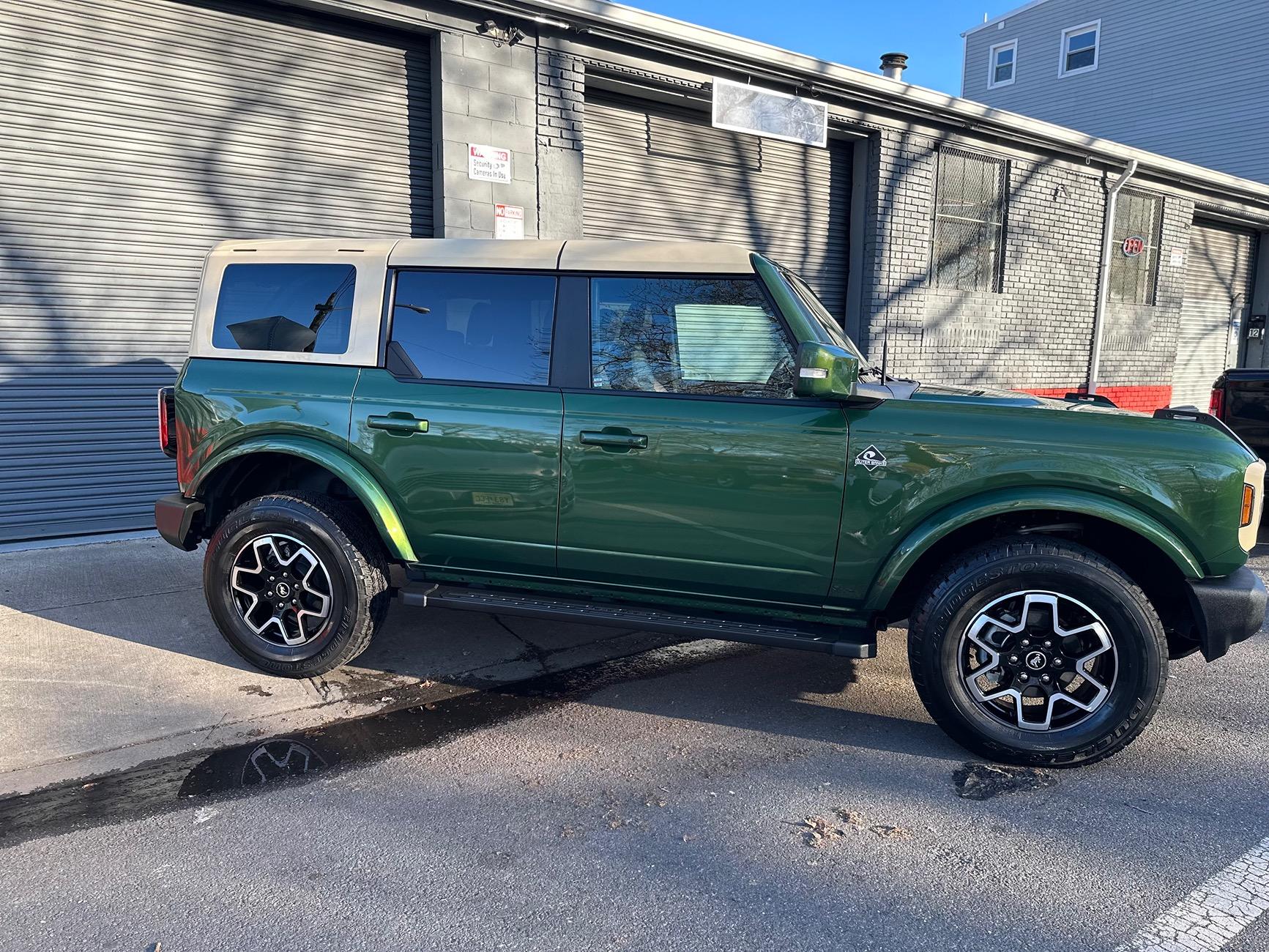 Ford Bronco Eruption Green Bronco w/ Anderson Composite painted light beige top + matching grill IMG_3385